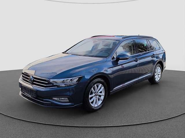 Volkswagen Passat Var. 1.5 TSI DSG Business AHK NAVI PDC Facelift