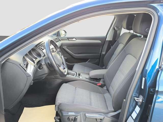 Volkswagen Passat Var. 1.5 TSI DSG Business AHK NAVI PDC Facelift