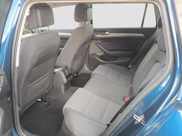 Volkswagen Passat Variant 1.5 TSI DSG Business AHK NAVI PDC Facelift