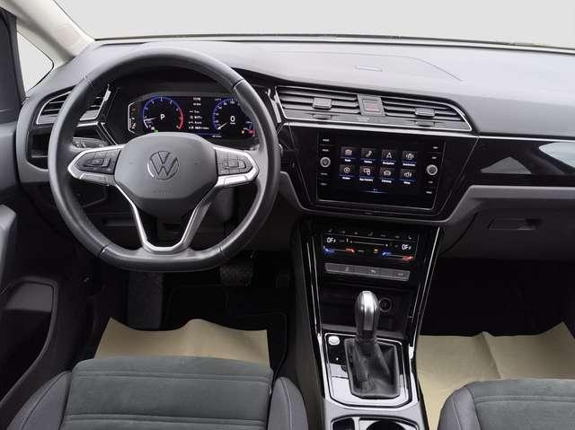Volkswagen Touran 1.5 TSI DSG Highline ACC PDC SHZ