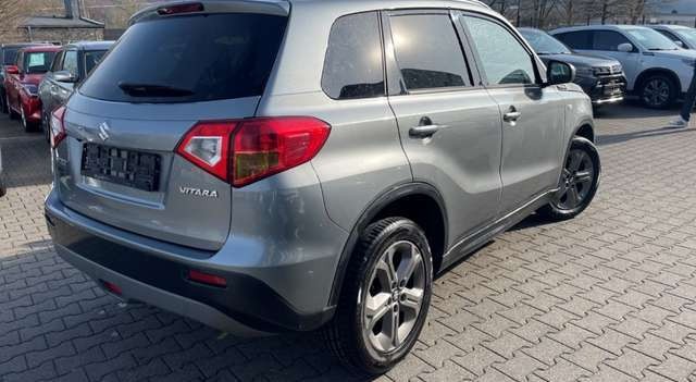 Suzuki Vitara 1.6 Comfort Navi Kamera Klimaautom SHZ Tempom. Blu