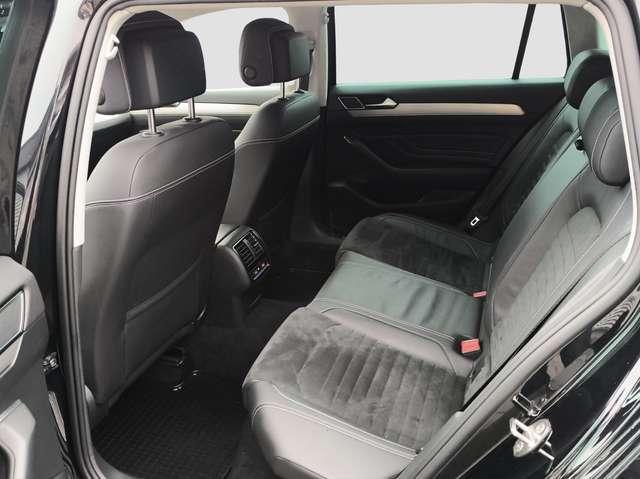 Volkswagen Passat Var. 2.0 TDI DSG Elegance AHK ACC NAVI