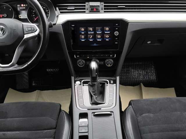 Volkswagen Passat Var. 2.0 TDI DSG Elegance AHK ACC NAVI