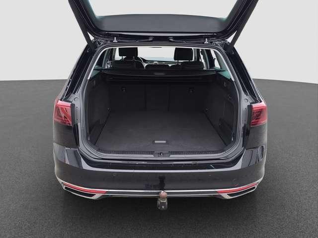 Volkswagen Passat Var. 2.0 TDI DSG Elegance AHK ACC NAVI