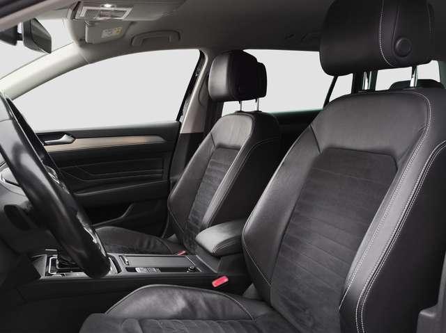 Volkswagen Passat Var. 2.0 TDI DSG Elegance AHK ACC NAVI