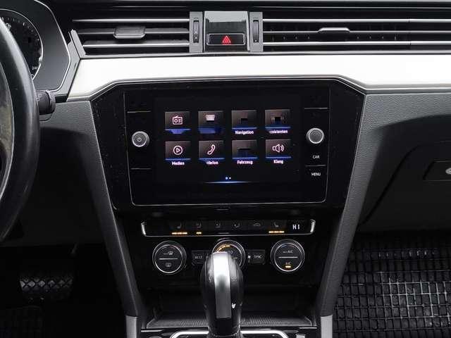 Volkswagen Passat Var. 2.0 TDI DSG Elegance AHK ACC NAVI