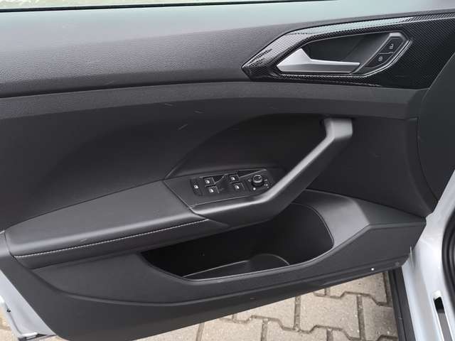 Volkswagen T-Cross 1.5 TSI DSG R-Line AHK MATRIX-LED NAVI