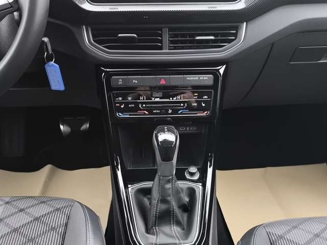 Volkswagen T-Cross 1.5 TSI DSG R-Line AHK MATRIX-LED NAVI