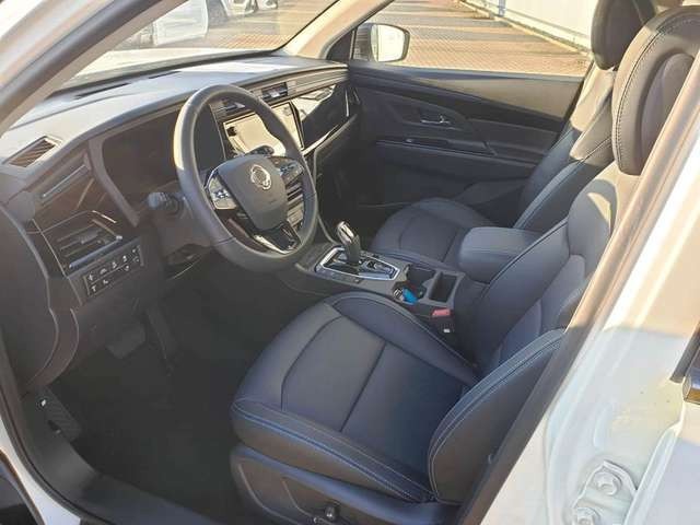 Ssangyong Korando E-Motion Bronze (CW)