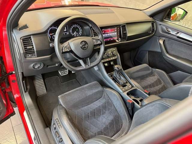 Skoda Kodiaq Sportline 4x4 LEDER 4xSHZ LED AHK CARPL.