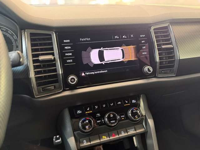 Skoda Kodiaq Sportline 4x4 LEDER 4xSHZ LED AHK CARPL.