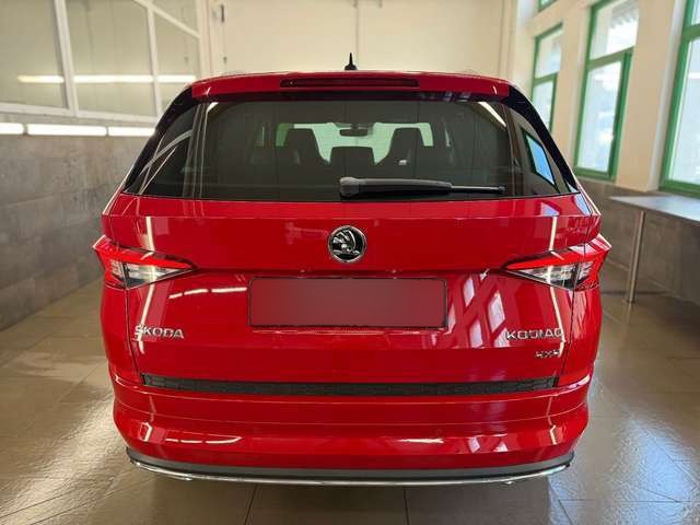 Skoda Kodiaq Sportline 4x4 LEDER 4xSHZ LED AHK CARPL.