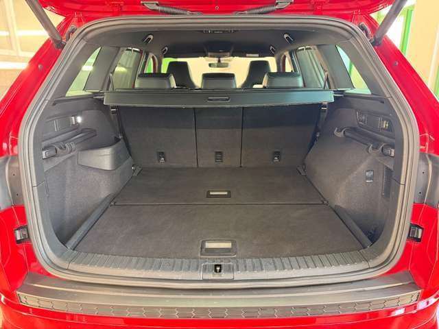 Skoda Kodiaq Sportline 4x4 LEDER 4xSHZ LED AHK CARPL.