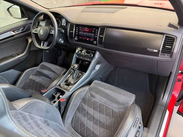 Skoda Kodiaq Sportline 4x4 LEDER 4xSHZ LED AHK CARPL.