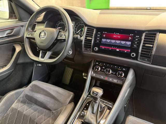 Skoda Kodiaq Sportline 4x4 LEDER 4xSHZ LED AHK CARPL.