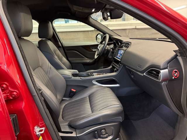 Jaguar F-Pace F-PACE 5 J. Garantie NAVI LHZ 4XSHZ KAM BI-XENON
