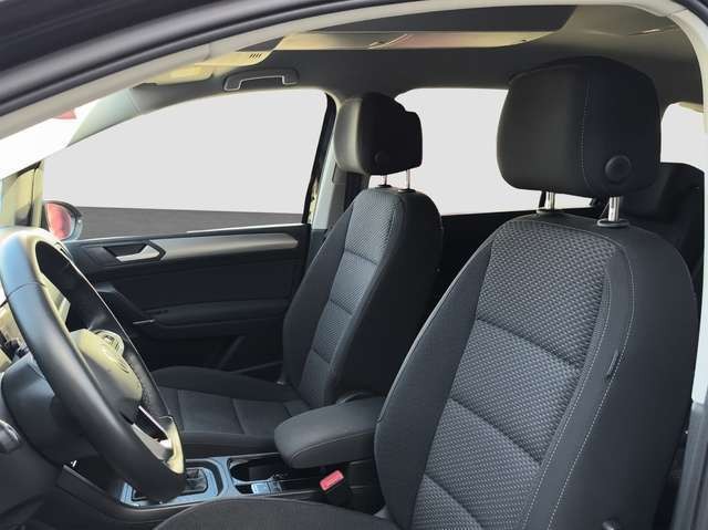 Volkswagen Touran 1.5 TSI DSG Comfortline ACC PDC SHZ