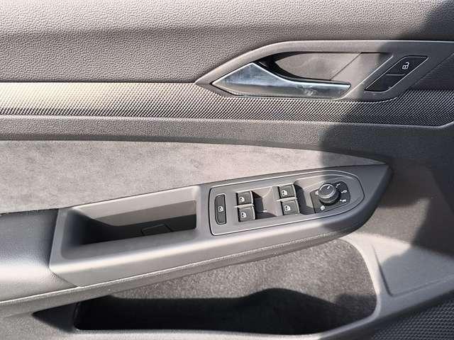 Volkswagen Golf GTI 8 2.0 TSI DSG BLACK STYLE PANO H&K-SOUND NAVI 19 Q