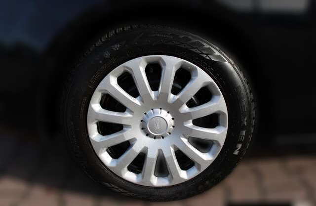 Ford B-Max Klimaautom SHZ PDCv+h Berganfahrass. Kollisionswar