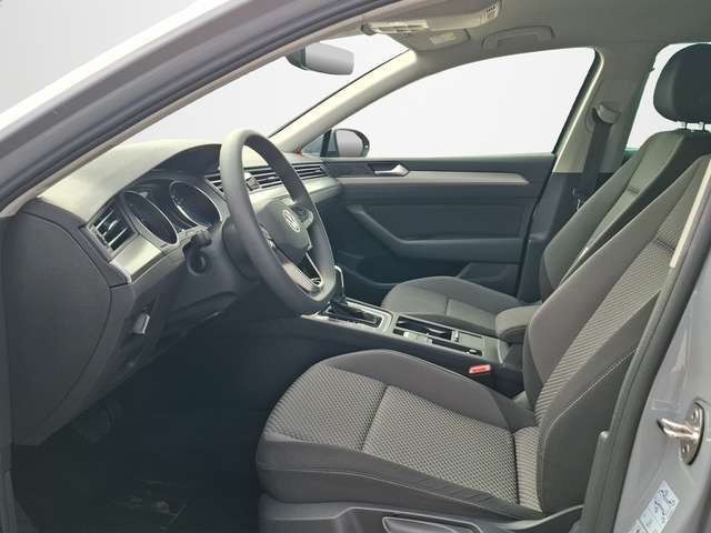 Volkswagen Passat Variant 2.0 TDI Conceptline DSG / NAVI / LED / SITZHEIZUNG