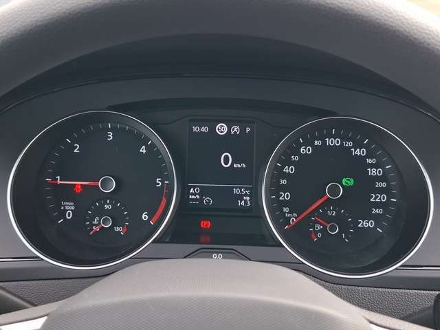Volkswagen Passat Variant 2.0 TDI Conceptline DSG / NAVI / LED / SITZHEIZUNG