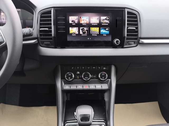 Skoda Karoq 1.5 TSI DSG Selection ACC LED PDC