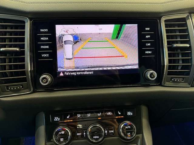 Skoda Kodiaq LEDER NAVI LHZ SHZ LED KAMERA ACC SPURASS