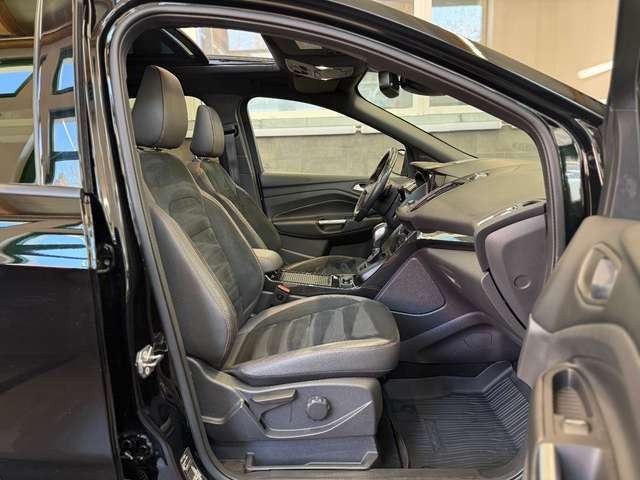 Ford Kuga 5 J. Garantie Pano Xenon AHK Kamera ACC