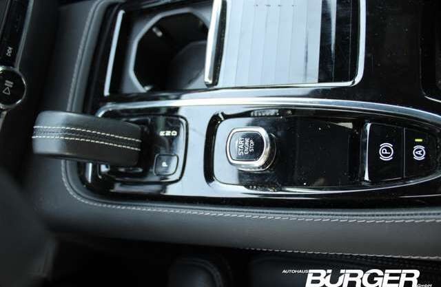 Volvo S60 R Design AWD T8 Pano ACC LED HUD Navi 360° Memory