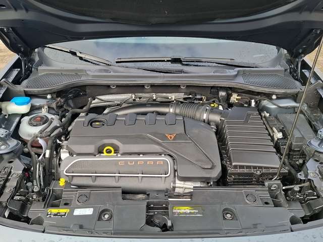 Cupra Formentor 2.5 TSI VZ5 4Drive DSG / LEDER / BEATS / MATRIX /