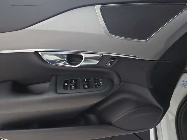 Volvo XC90 Momentum Pro AWD *Pano*HUD*ACC*LED*