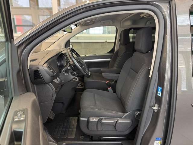 Opel Zafira Life Edition M 8 SITZE NAVI AHK SHZ PDC