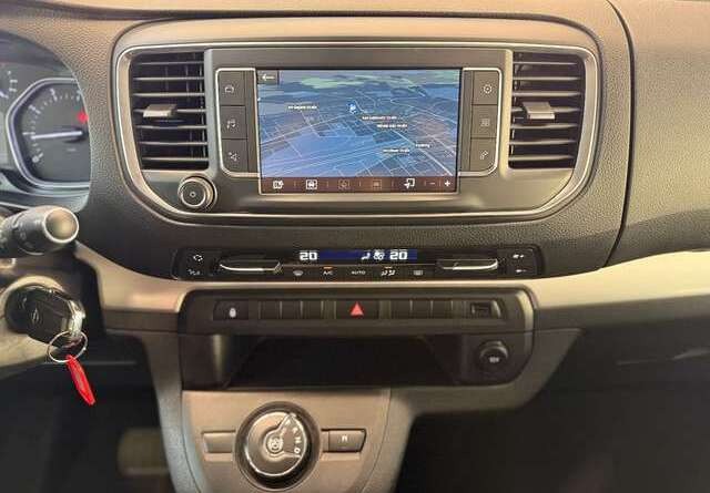 Opel Zafira Life Edition M 8 SITZE NAVI AHK SHZ PDC