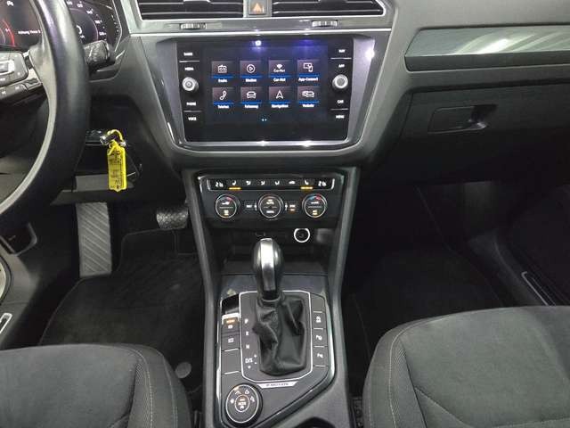 Volkswagen Tiguan Highline R-Line 4Motion*AHK*ACC*LED*RFK*