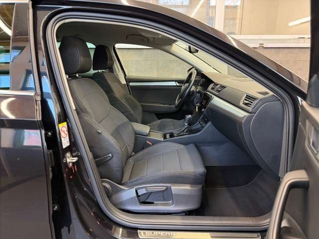 Skoda Superb Combi Ambition DSG BI-XENON NAVI AHK 1.Hd