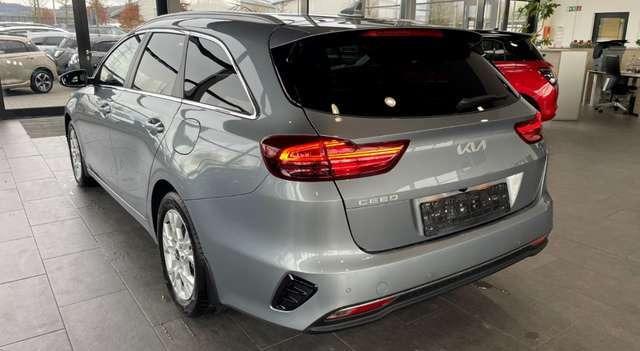 Kia cee'd / Ceed 1.5 T-GDI Navi LED Kamera DAB CarPlay SHZ LenkradH