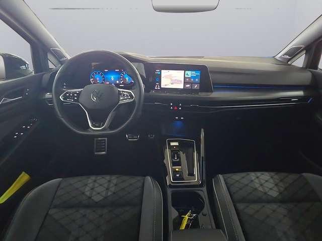 Volkswagen Golf VIII Lim. R-Line *Pano*LED*Navi*SHZ*Sounds*