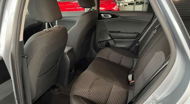 Kia cee'd / Ceed 1.5 T-GDI AHK Navi LED Kamera DAB CarPlay SHZ Lenk