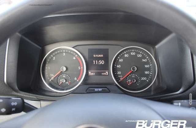 Volkswagen Crafter Crafter mittellang Hochdach Klima AHK Tempo CarPla