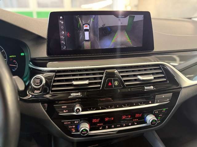 BMW 520 i Touring 5 J. Garantie AHK LEDER NAVI LIVE