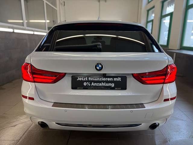 BMW 520 i Touring 5 J. Garantie AHK LEDER NAVI LIVE
