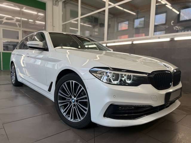 BMW 520 i Touring 5 J. Garantie AHK LEDER NAVI LIVE