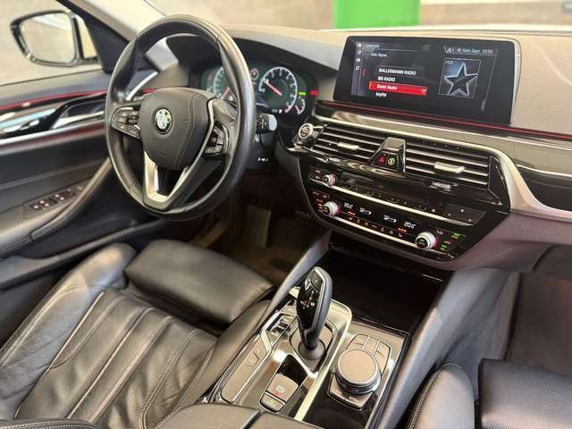 BMW 520 i Touring 5 J. Garantie AHK LEDER NAVI LIVE