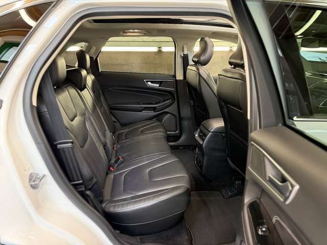 Ford Edge 5 J. Garantie LHZ 4x SHZ LEDER DAB NAVI AHK