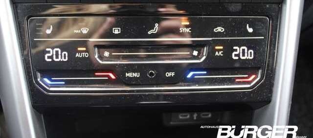 Volkswagen T-Roc Navi AHK Rückfahrkamera Sitzheizung ACC Winter...