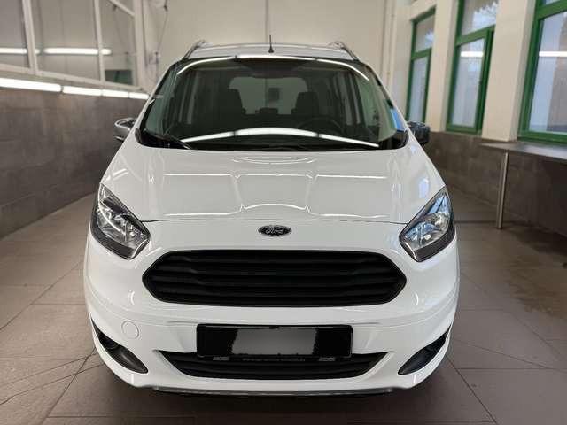 Ford Tourneo Courier SPORT SHZ NAVI KAMERA FSHZ PDC