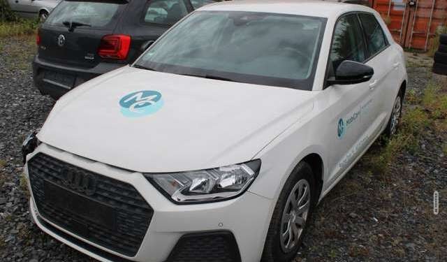Audi A1 Sportback 30 TFSI beschädigt Digitales Cockpit...
