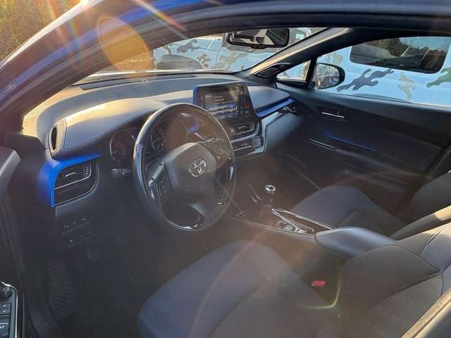 Toyota C-HR Style Selection+Winterräder
