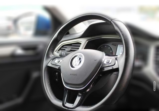 Volkswagen T-Roc Style 1.5 TSI DSG Kamera Navi LED ACC CarPlay Sitz