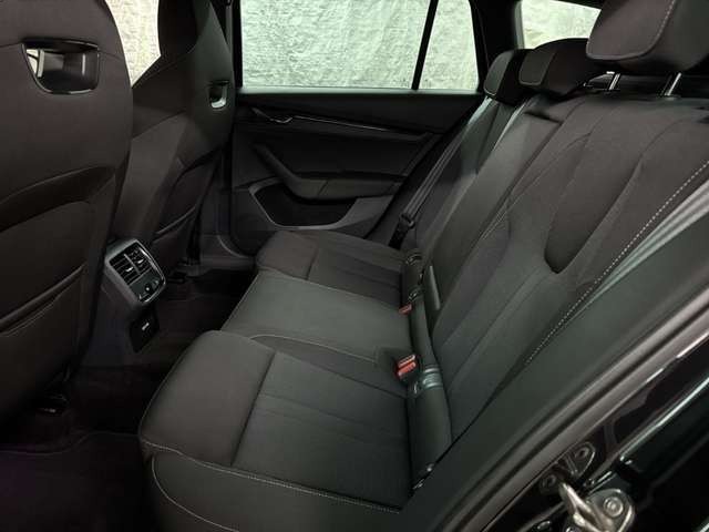 Skoda Octavia 2.0 TDI Sportline NAVI MATRIX HUD ACC